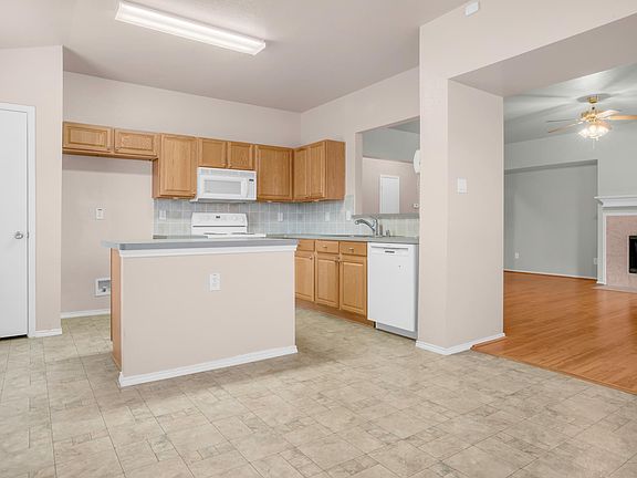 5th image of 5443 Presidio Dr