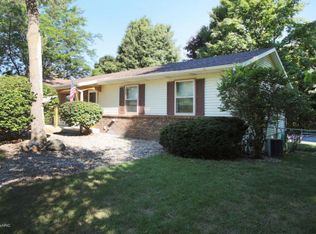 4720 Green Acres Dr, Kalamazoo, MI 49009