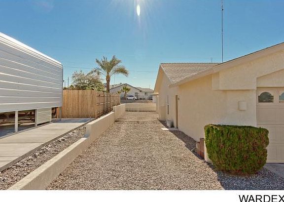 3rd image of 2920 Pepperwood Dr