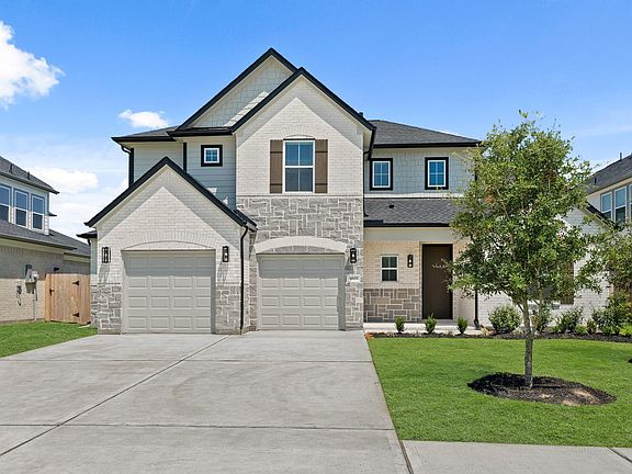 3rd image of 4615 Whisperwood Dr