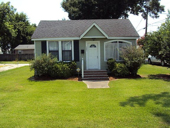 2nd image of 1201 Lafourche Dr