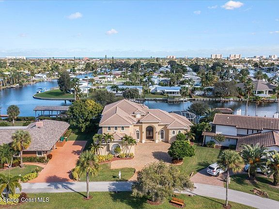 3rd image of 855 Hawksbill Island Dr
