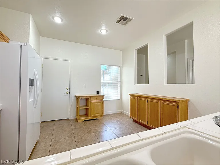 9824 Garamound Ave — Photo 25