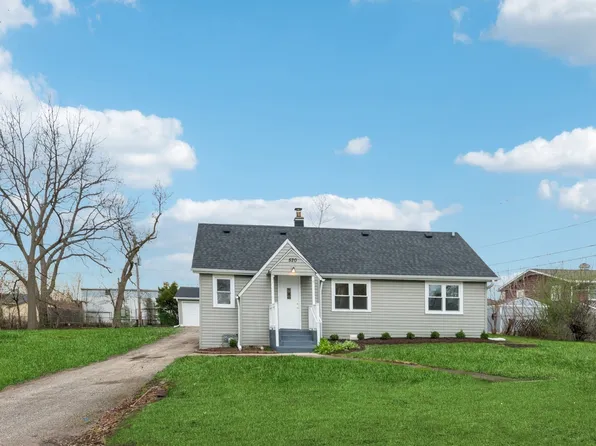 520 W Pheasant Ct, Round Lake Beach, IL 60073