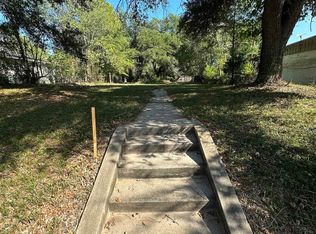 438 S Center St, Longview, TX 75601