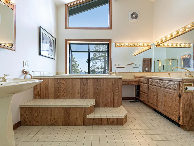8954 Crest Dr — Photo 18