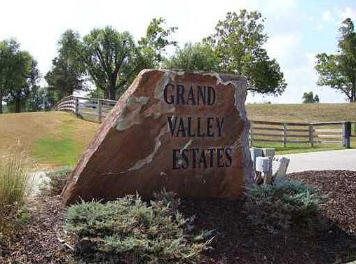 2nd image of Grand Valley Ests Lot 18