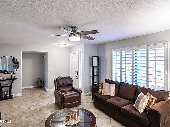 3rd image of 9618 W ROSEMONTE Drive