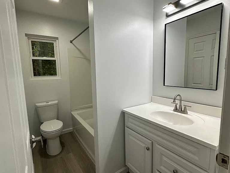 7 Woodridge Cir #7A — Photo 9