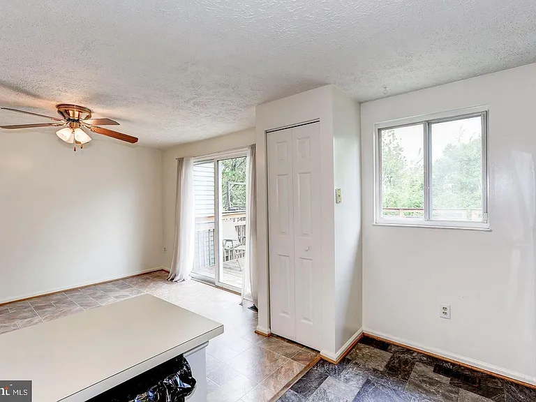 10117 Shelldrake Cir — Photo 9