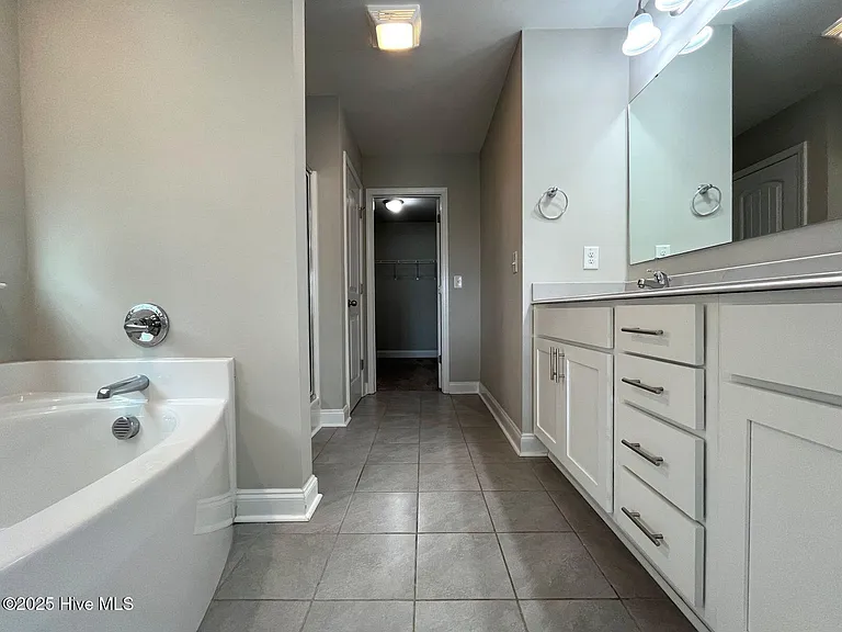 188 Sandy Springs Rd — Photo 27