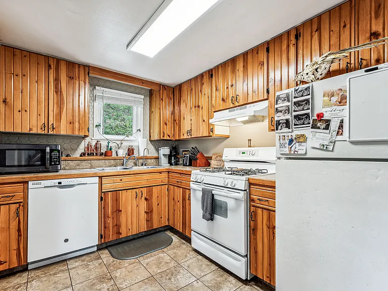 21794 N Turkey Creek Rd — Photo 3