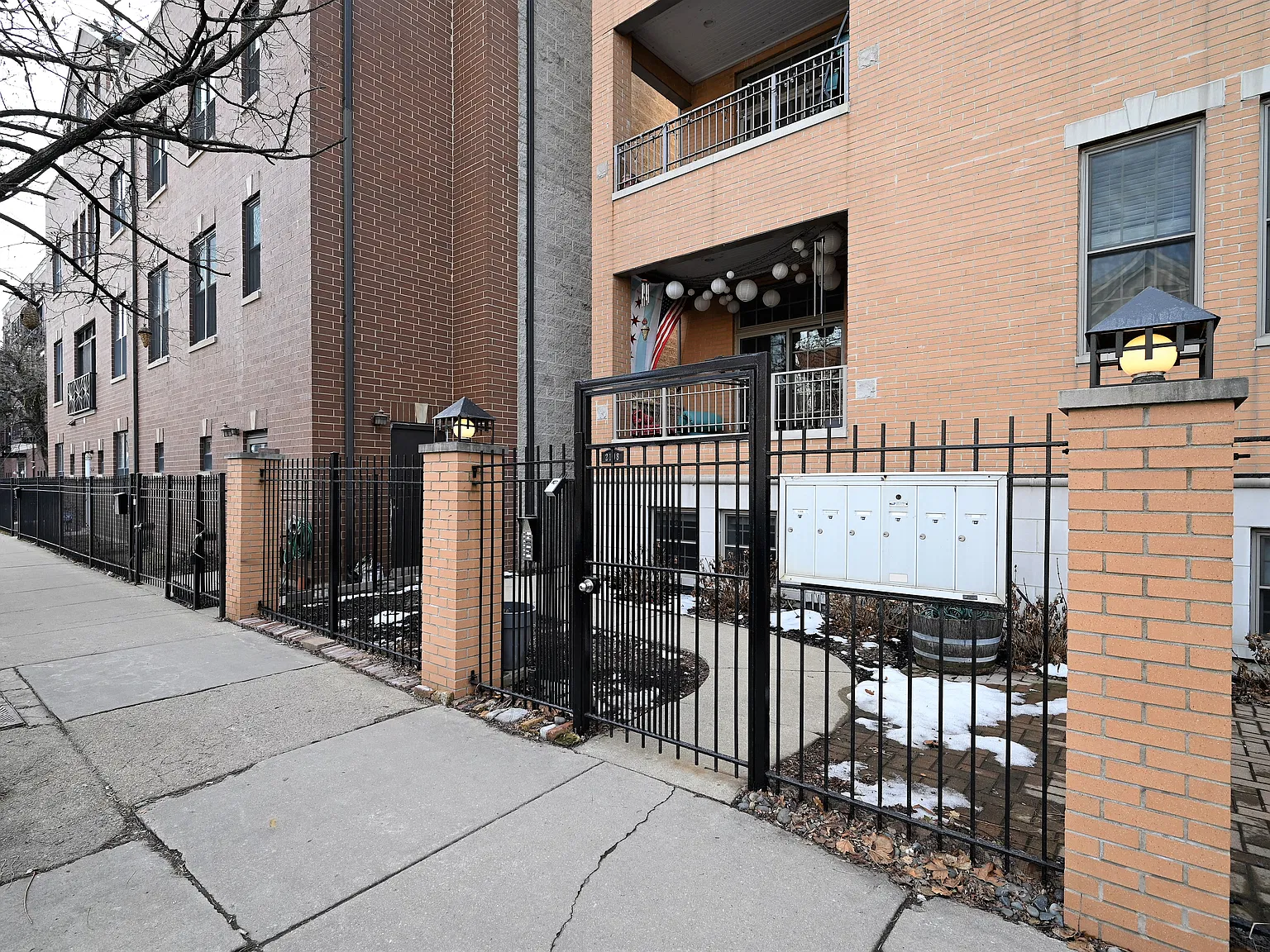 2 bed, $3,300 — Photo 2