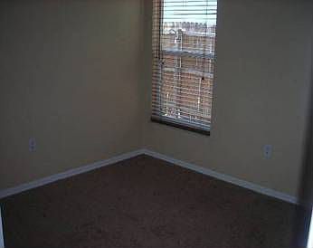 2nd image of 2928 Ellis Ave