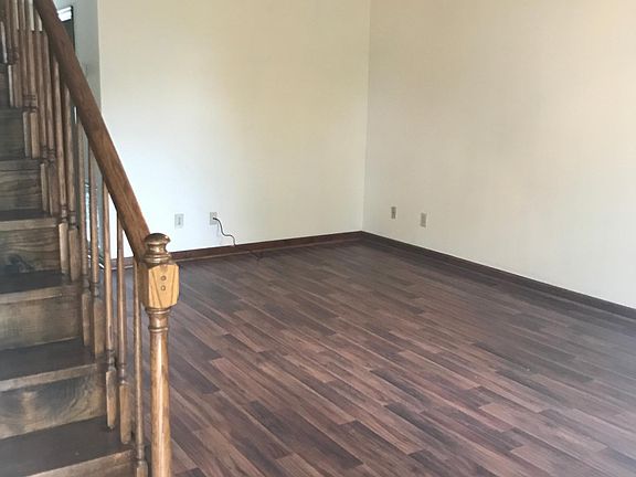 2nd image of 115 N Montgomery St APT 5