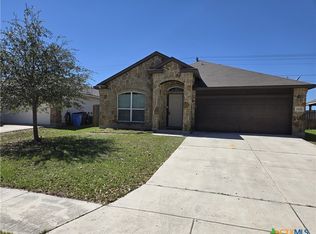 3428 Zachary St, Seguin, TX 78155