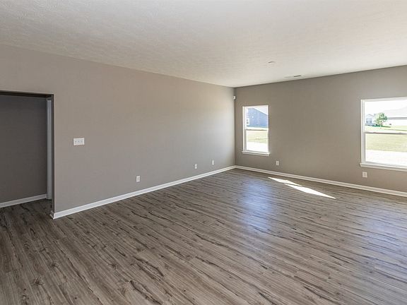 4th image of 1463 Bontrager Ln