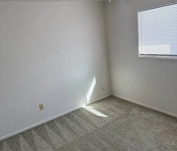 2458 Siskiyou Blvd #2458 — Photo 11