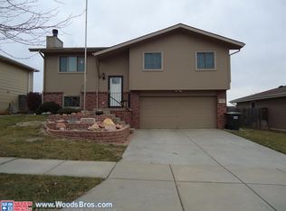 7922 Glynoaks Dr, Lincoln, NE 68516