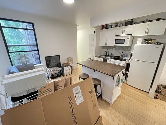 Rented by Corcoran | media 28