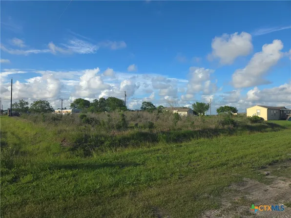 0 Lincoln Ave, Pt Lavaca, TX 77979