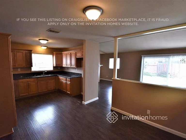 1701 Claremont Dr — Photo 9
