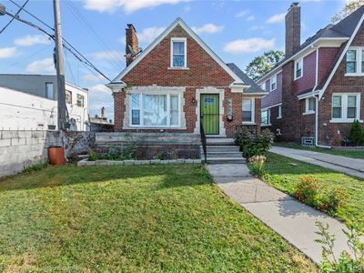 4890 Three Mile Dr, Detroit, MI, 48224