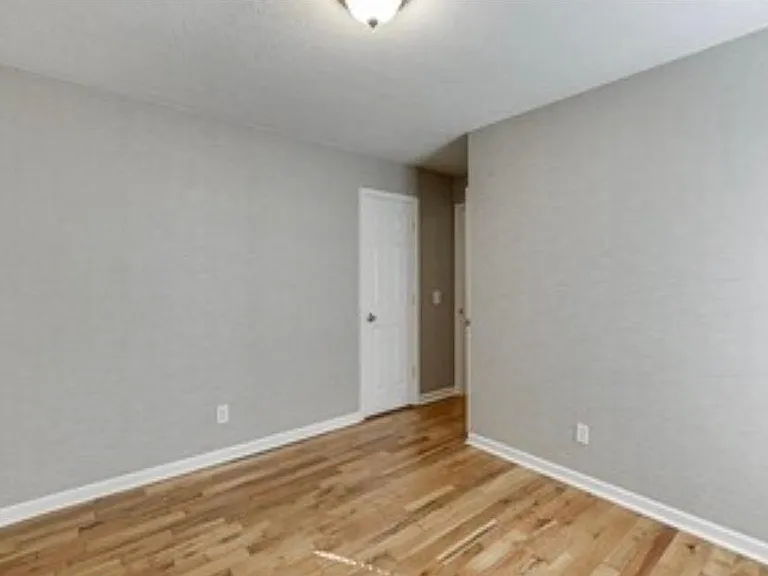 8950 Pine Tree Cir — Photo 28
