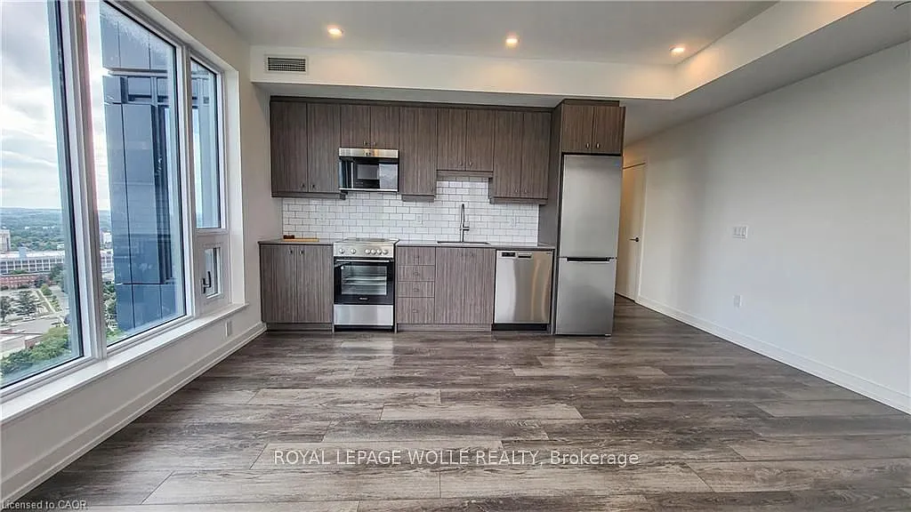 Photo 1 of 17 - 15 Wellington St S #2506 - Kitchener, ON Primary Photo - 15 Wellington St S #2506