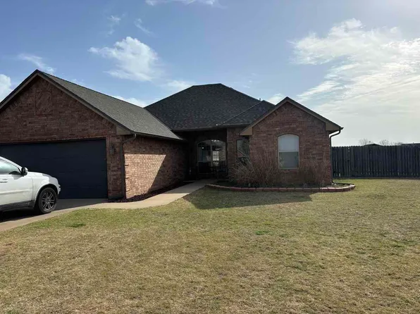 136 NE Lily Lamb Rd, Fletcher, OK 73541