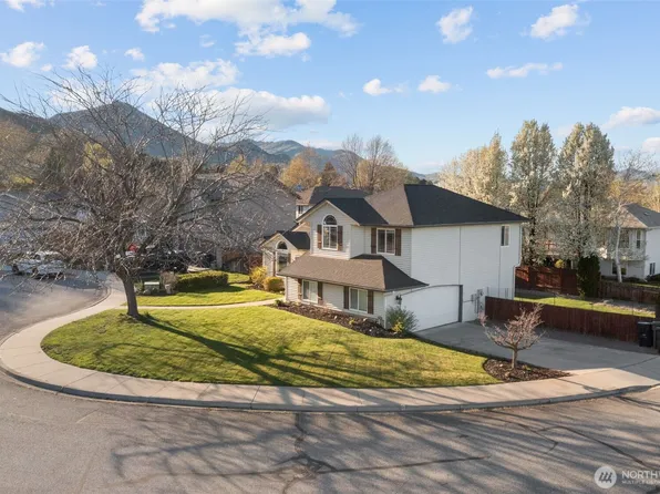 1222 Gossman Lane, Wenatchee, WA 98801
