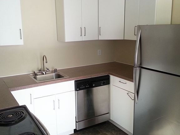 4th image of 1545 Fawcett Ave APT 9