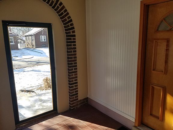 Enclosed Entry