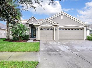 15509 Starling Water Dr, Lithia, FL 33547