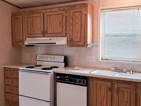 5th image of 2300 NW Country Ln Unit 43