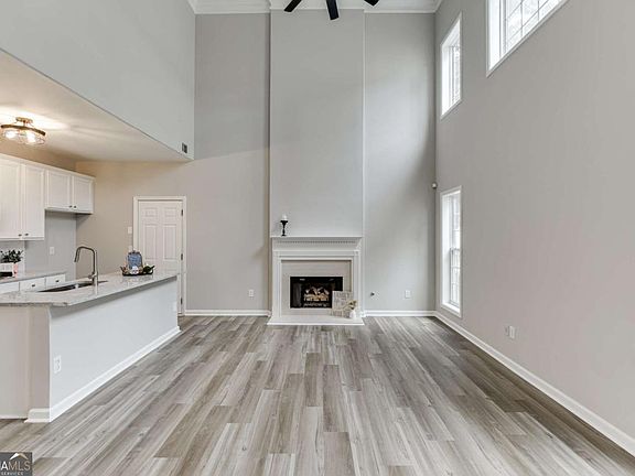 4th image of 3941 Lake Pass Ln