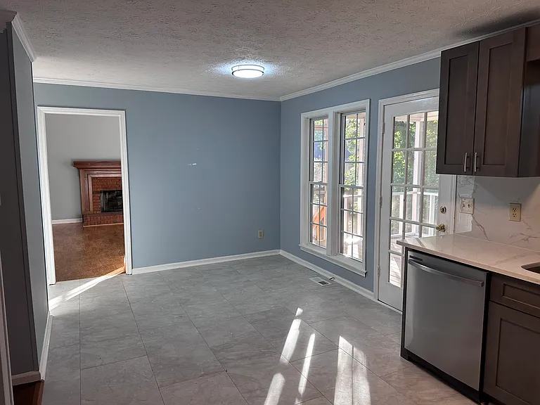 545 River Overlook Dr — Photo 8