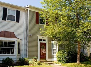 9953 Capperton Dr, Oakton, VA 22124