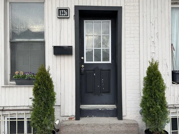 1226 Broadview Ave, Toronto, ON M4K 2T2