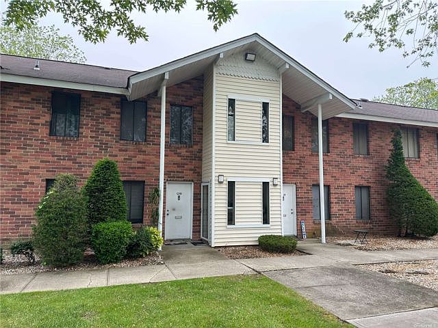 1st image of 20 Osage Ct