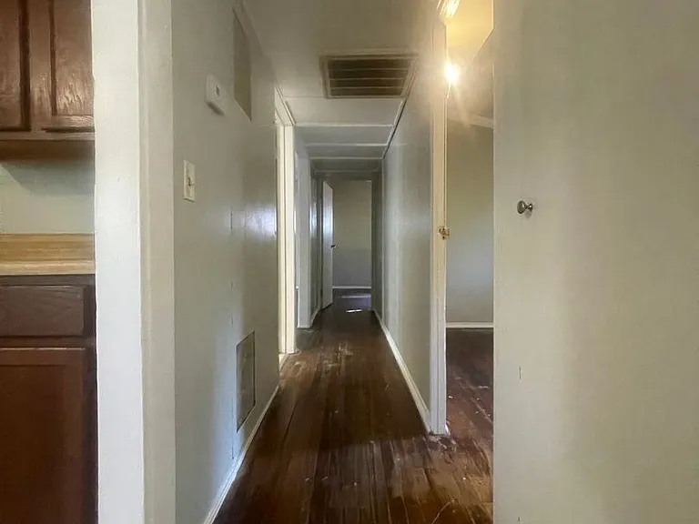 212 S Emerald Ln — Photo 12