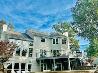 9856 E Park Rd, Effingham, IL 62401