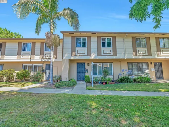 27848 Hummingbird Ct, Hayward, CA 94545