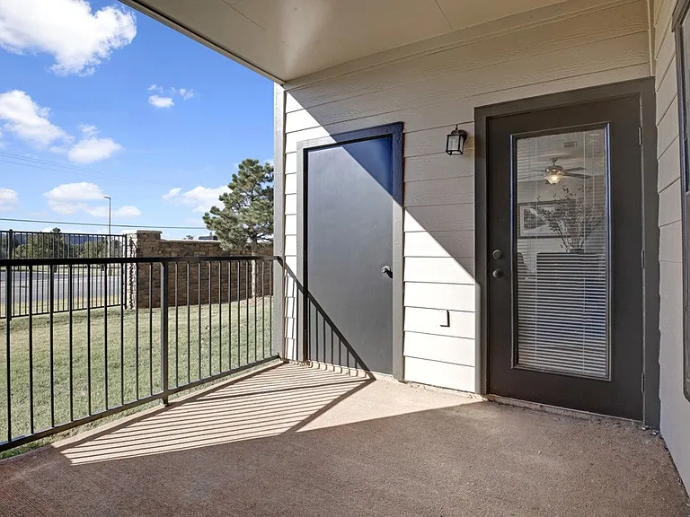 Stoneleigh on May Apartment Homes — Photo 12