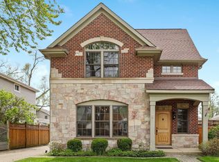 8212 N Newcastle Ave, Niles, IL 60714