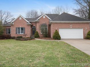 2250 Longmeadow St NW, Grand Rapids, MI 49504