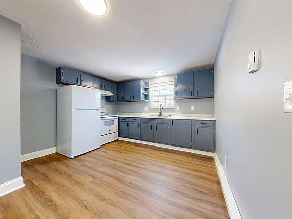 4th image of 129 Sunnyslope Dr APT 4