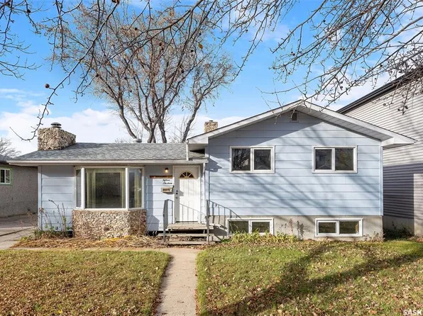 1513 G AVENUE N, Saskatoon, SK S7L 2B1