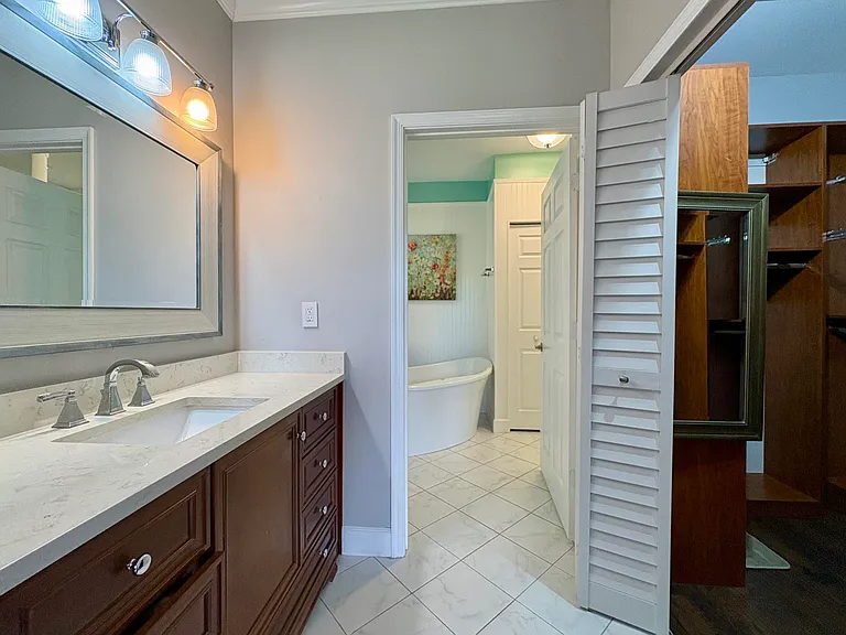 315 Coral Trace Ln — Photo 10