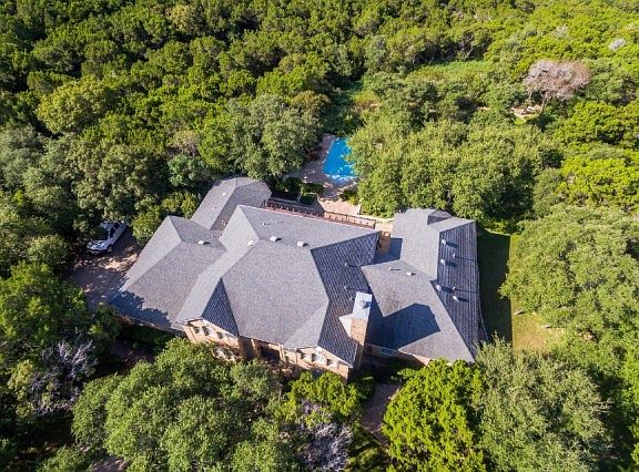 4th image of 704 Crystal Mountain Dr
